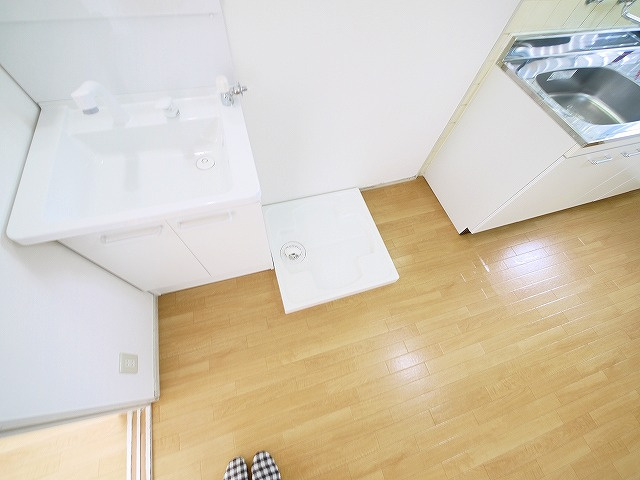 ロイヤル学園前PART-Ⅰの設備|嬉しい室内洗濯機置き場