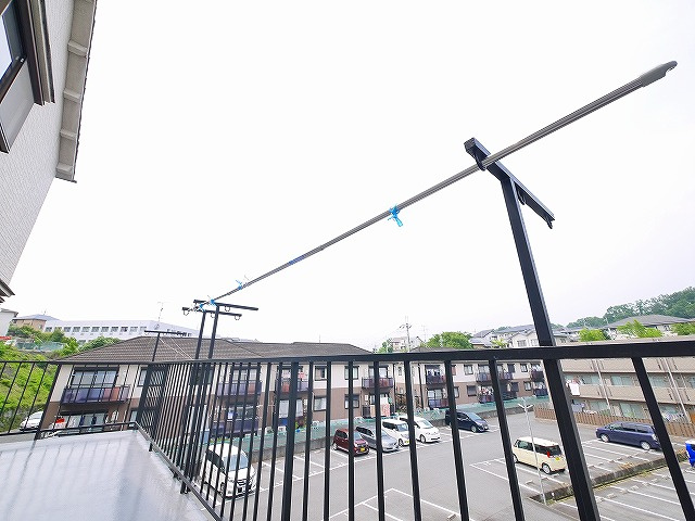 ロイヤル学園前PART-Ⅰのその他共用部分|物干し竿もあります
