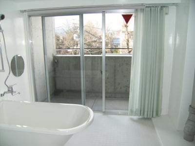 ブローニュかもがわのバルコニー