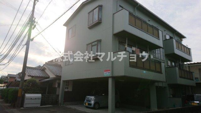 メゾン新万の外観|きれいな外観です