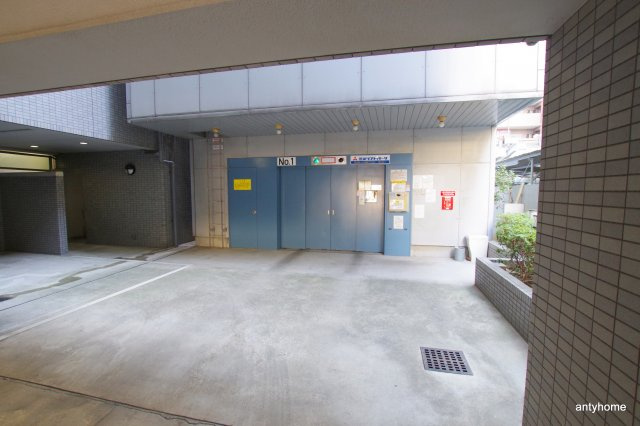 ホープシティ天神橋　仲介手数料無料の駐車場