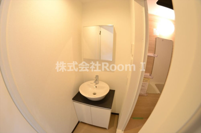 【洗面所】 | U-ro松屋町 | 明るい洗面所です