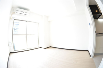 【寝室】 | U-ro松屋町 | ゆとりの広さです