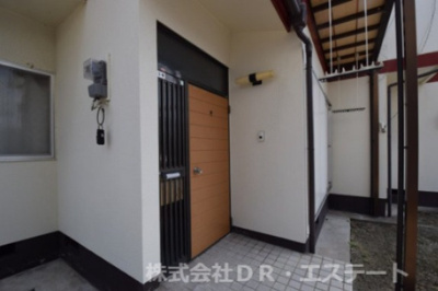 【エントランス】 | 春日ハイツ