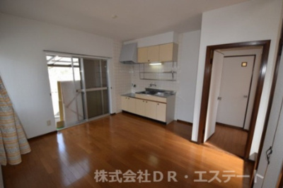 【居間・リビング】 | 春日ハイツ