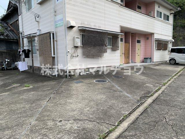 メゾン峠の駐車場|駐車場があるので、車を買う予定の方も安心です