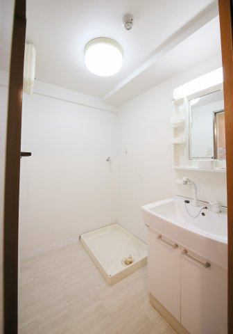 SOLE加木屋の洗面所