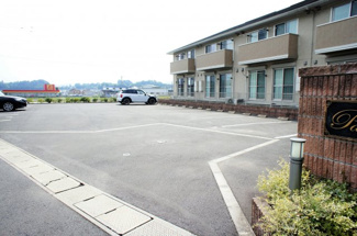 【駐車場】