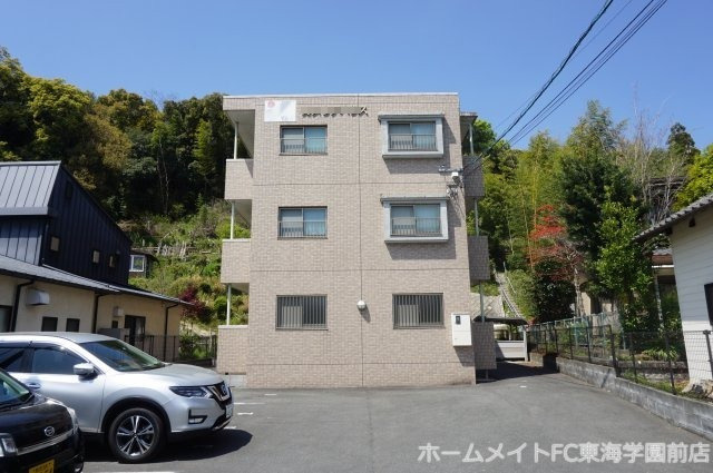 熊本市北区龍田陳内１丁目の賃貸マンションの外観