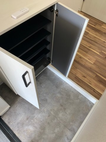 東大阪市衣摺３丁目のアパートの収納|類似物件のお写真です！