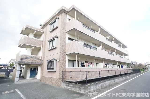 菊池郡菊陽町光の森４丁目の賃貸マンションの外観