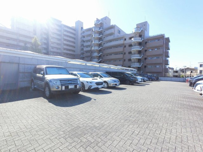 【駐車場】 | ジェネシティ | 平置き駐車場です。