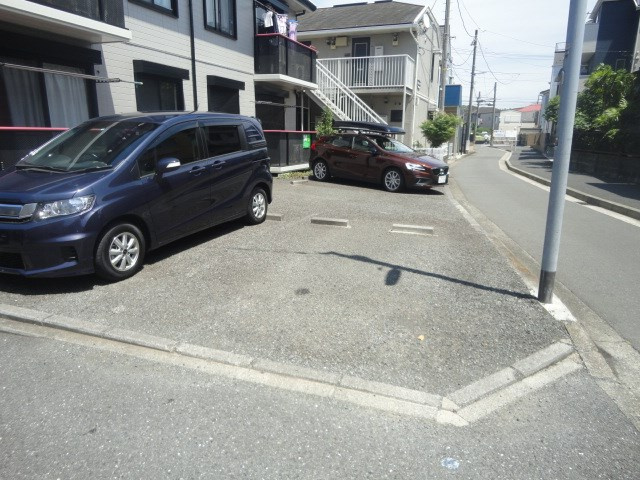 【駐車場】 | ロイヤルコート白楽