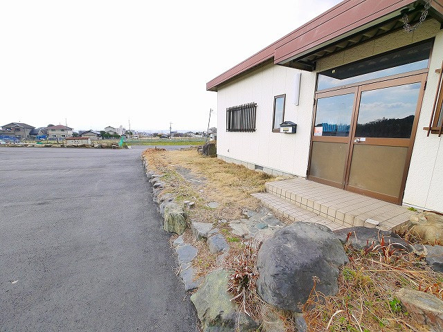 鹿野園町テナントの外観|おしゃれな外観です