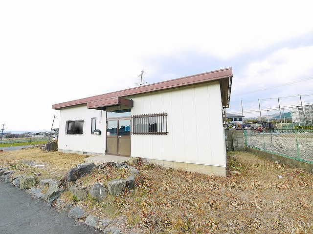 鹿野園町テナントの外観|外観は落ち着いています