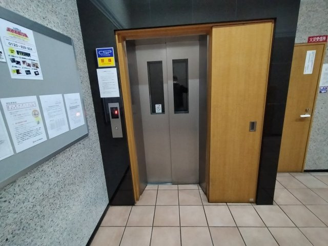 プロパレス新深江アティオスのその他共用部分|エレベーターがあると重い荷物も楽に運べますね♪