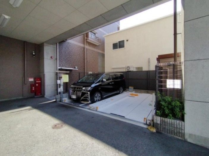 プロパレス新深江アティオスの駐車場