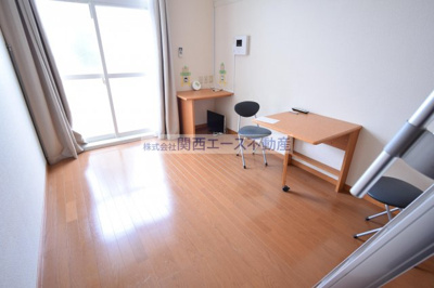 【居間・リビング】 | レオパレスアルモニI