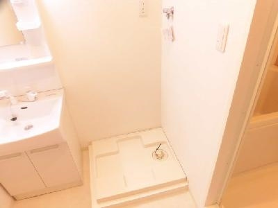 オパス四条の設備|室内洗濯機置き場