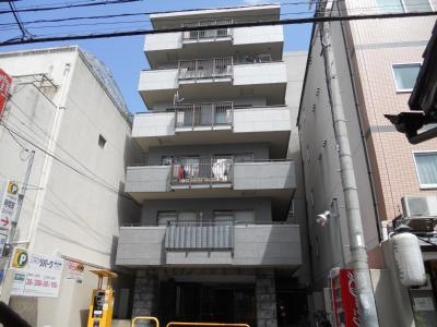 オパス四条の外観