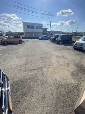 ヤマイチプラザサニータウン園部の駐車場