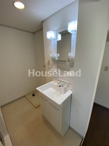 ヤマイチプラザサニータウン園部の洗面所