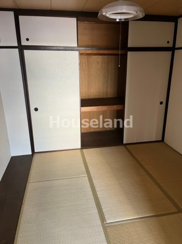 友田町ロイヤルコーポの和室