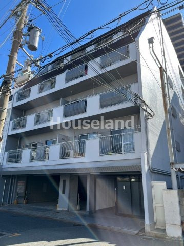 友田町ロイヤルコーポの外観