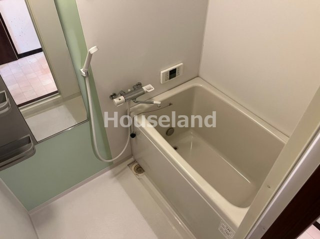 友田町ロイヤルコーポの浴室