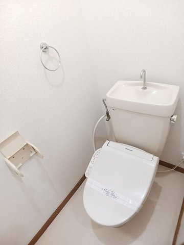 【トイレ】 | コートビレッジヤマモトＢ | トイレです