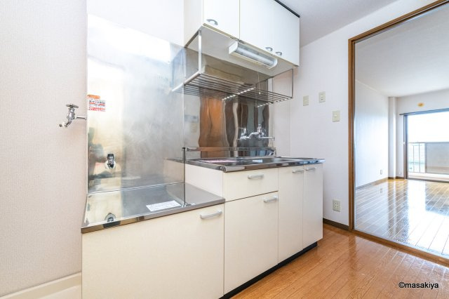 ブラウンヒルズ2番館のキッチン