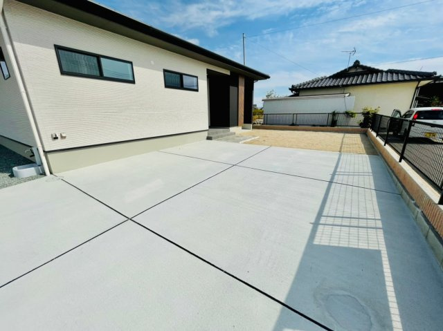 柳川市佃町　の駐車場