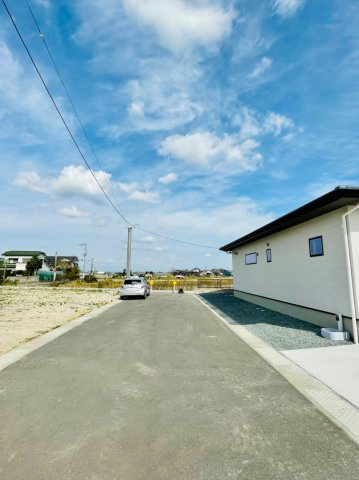 柳川市佃町　の前面道路含む現地写真