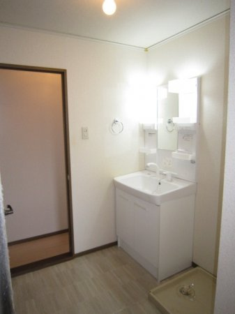 プレミール　Ｃ棟の独立洗面台