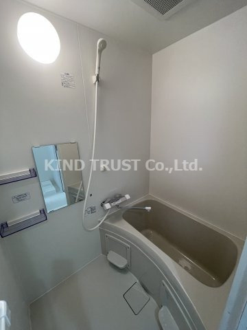 ハイムリバーサイドの浴室|落ち着いた空間のお風呂です