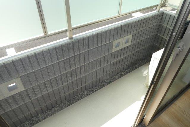 エターニアのバルコニー