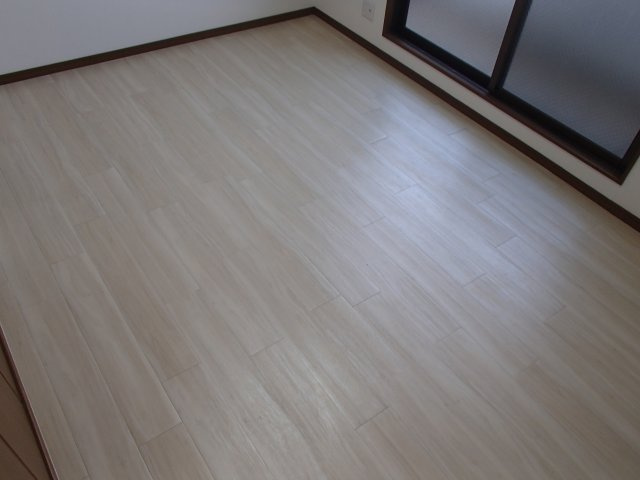 【居間・リビング】 | タナカハイツ | ゆったり過ごせる居間です