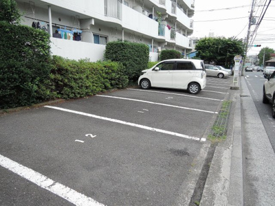 【駐車場】 | シティコープ西寺尾 | 平置駐車場です。