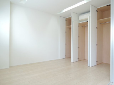 【寝室】 | メゾネット水無瀬