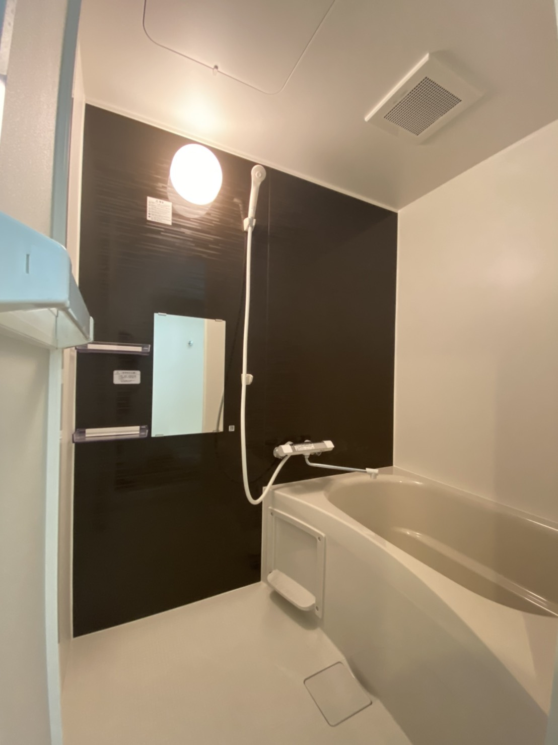 グランパシフィック中川の浴室