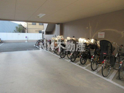 【その他共用部分】 | ローレルフラッツ（高井田賃貸） | 駐輪場です