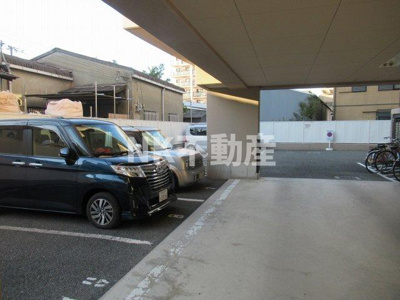 【駐車場】 | ローレルフラッツ（高井田賃貸） | 空きはご確認下さい