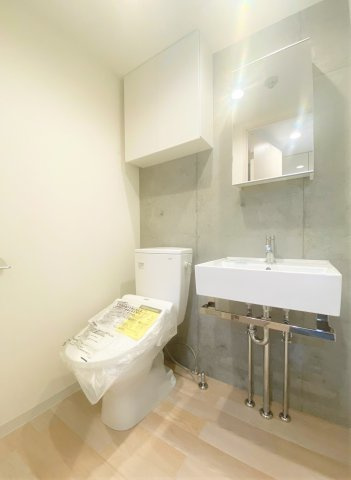 「防音マンション」ラシクラス豊玉南のトイレ|独立洗面台で身支度をすべて済ませてしまいましょう