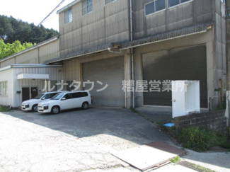 【駐車場】