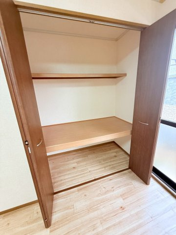 フラワーパークIの収納