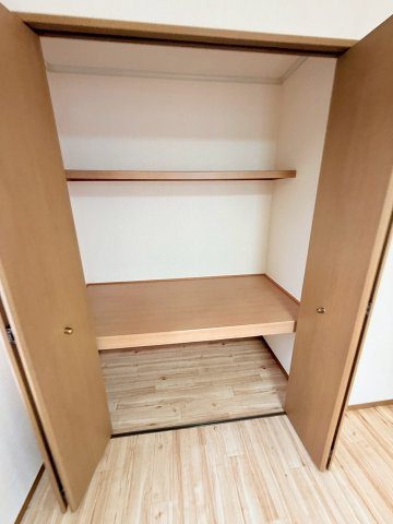 フラワーパークIの収納