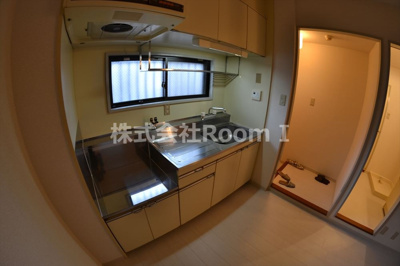 【キッチン】 | エクセルハイム川富 | キッチンです