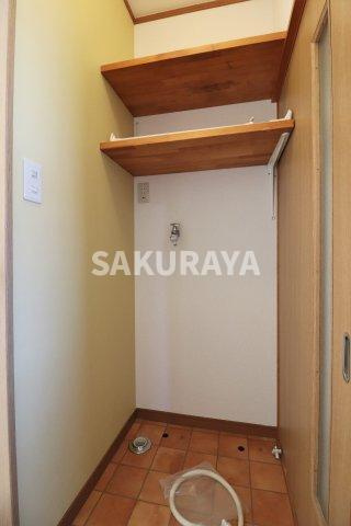宮﨑方貸事務所住居付の収納