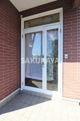 宮﨑方貸事務所住居付の玄関