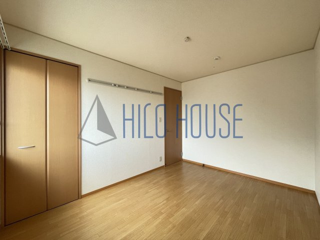 グランシャリオ(今成)の寝室